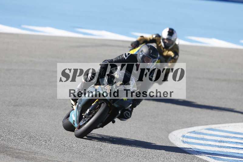 /02 28.-31.01.2025 Moto Center Thun Jerez/gruen-green/124